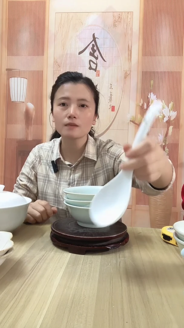 瓷?****0厂瓷白瓷大汤勺2个