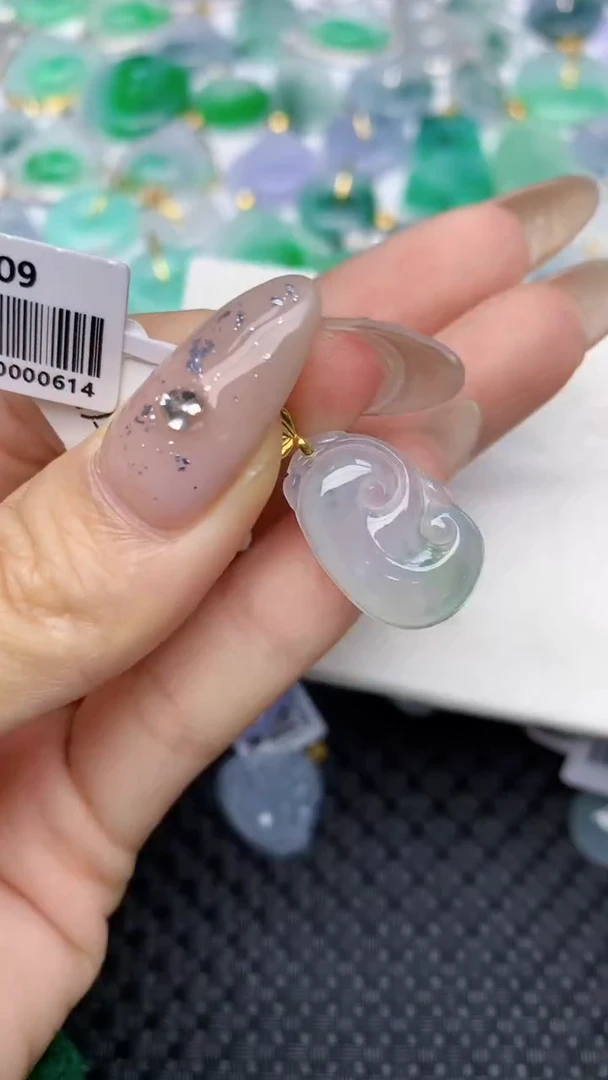 颈饰18K金镶嵌翡翠天然缅甸翡翠a货百元以上9元证书费自理