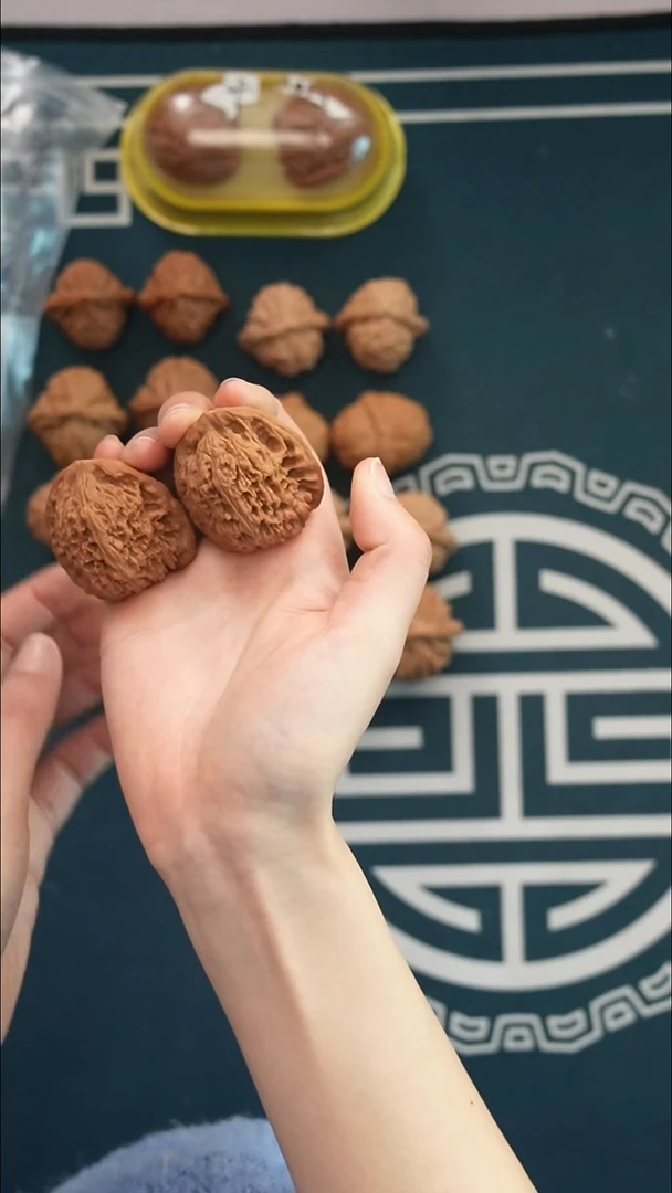 吊坠文玩核桃愤***?三角疆