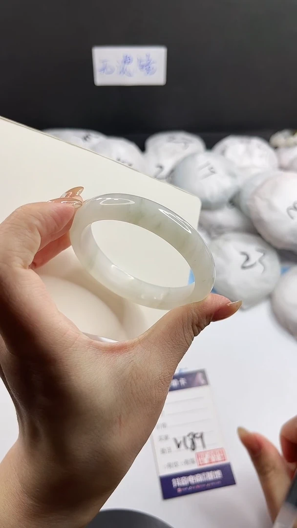 未镶嵌手镯石英质玉多样性发货V189