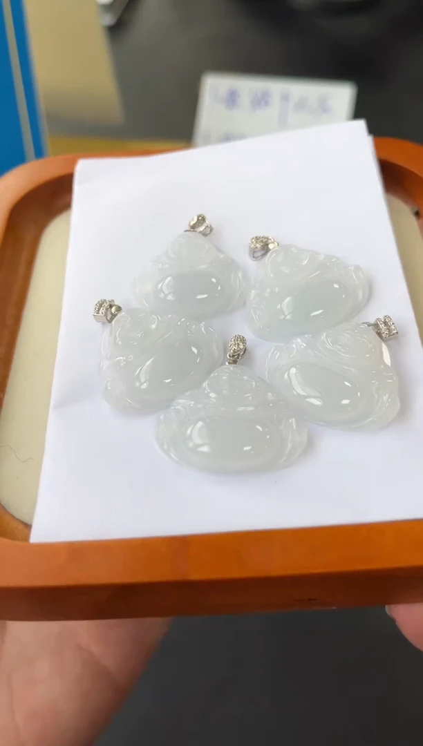 翡翠挂件银S925镶嵌佛公多样性发1