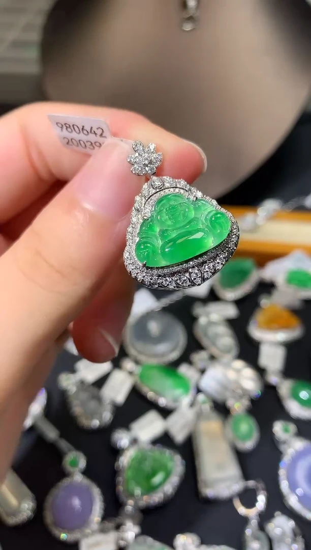 翡翠18K金镶嵌吊坠(不含链)吊坠