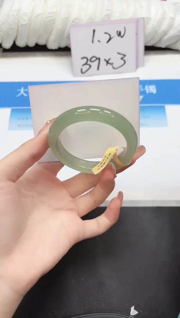 未镶嵌手镯石英质玉201-52