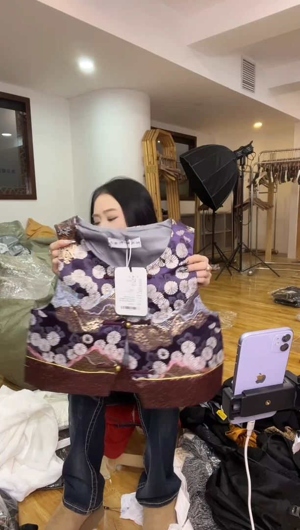 M码       90-105斤  马甲