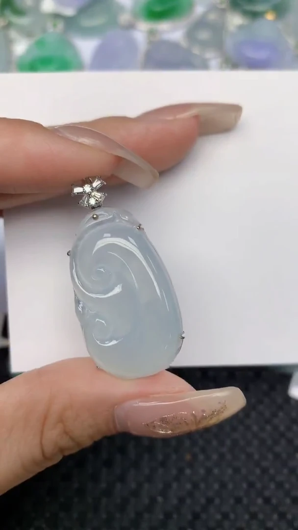 颈饰18K金镶嵌翡翠天然缅甸翡翠a货百元以上9元证书费自理