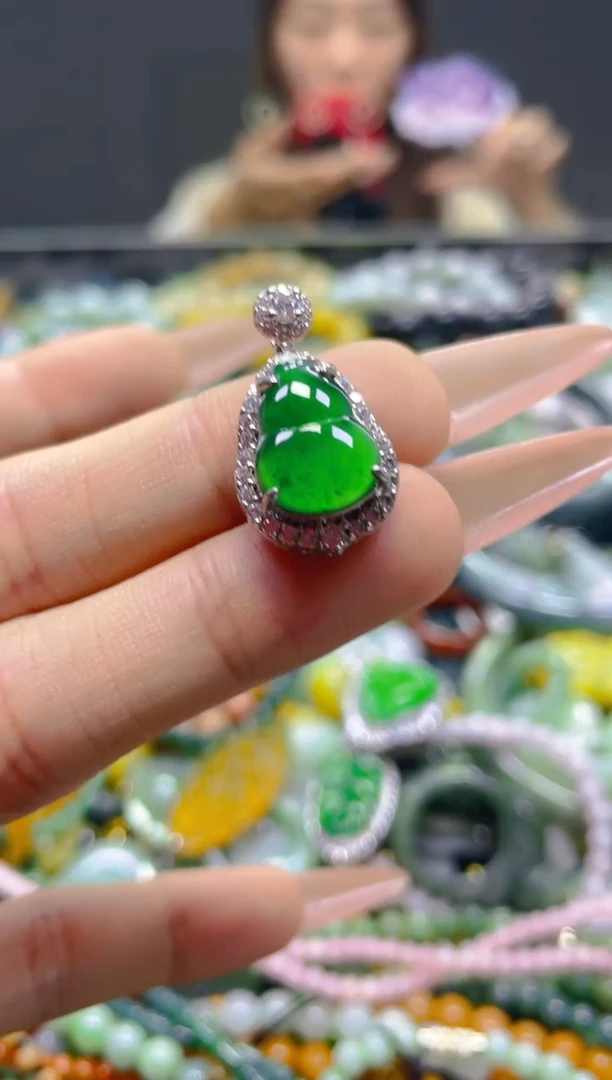 颈饰未镶嵌翡翠/Y/翡翠A货，一件也是批发价