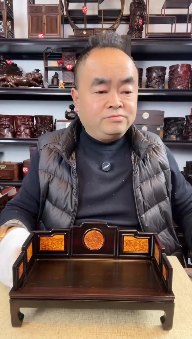 木老李红木工艺品267瑕疵