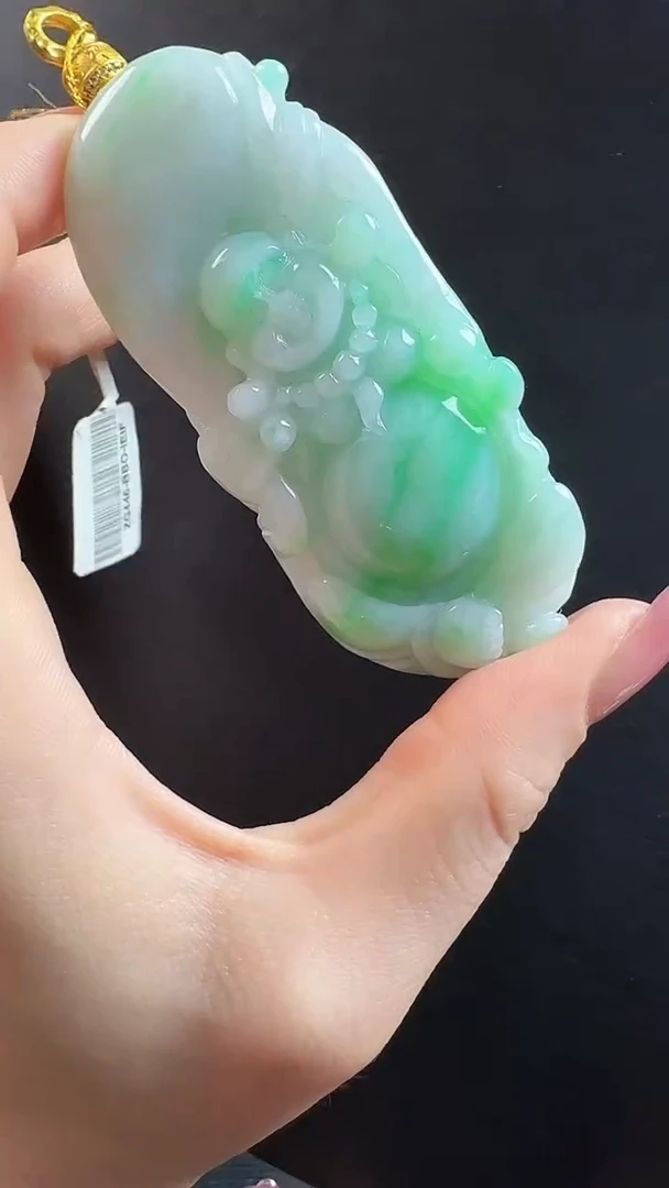 颈饰未镶嵌翡翠佛公