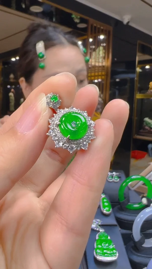 翡翠银S925镶嵌吊坠(赠链)162（多样性发其一）