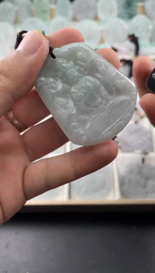 颈饰未镶嵌翡翠....9/27/.102