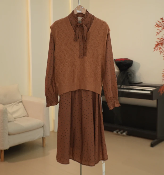 G113 LG系列木耳边系带圆领松紧腰印花连衣裙背心裙两件套 809157