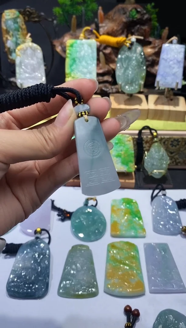 【闪购商品】定制翡翠未镶嵌翡翠A货