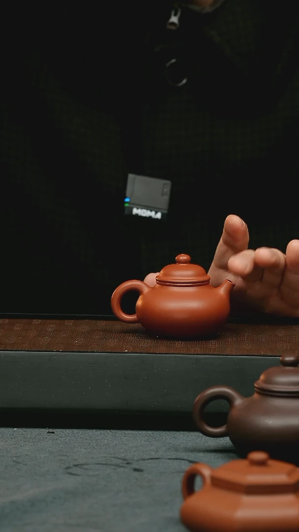 【闪购商品】紫砂茶壶五堂 容天（阿弥陀佛）