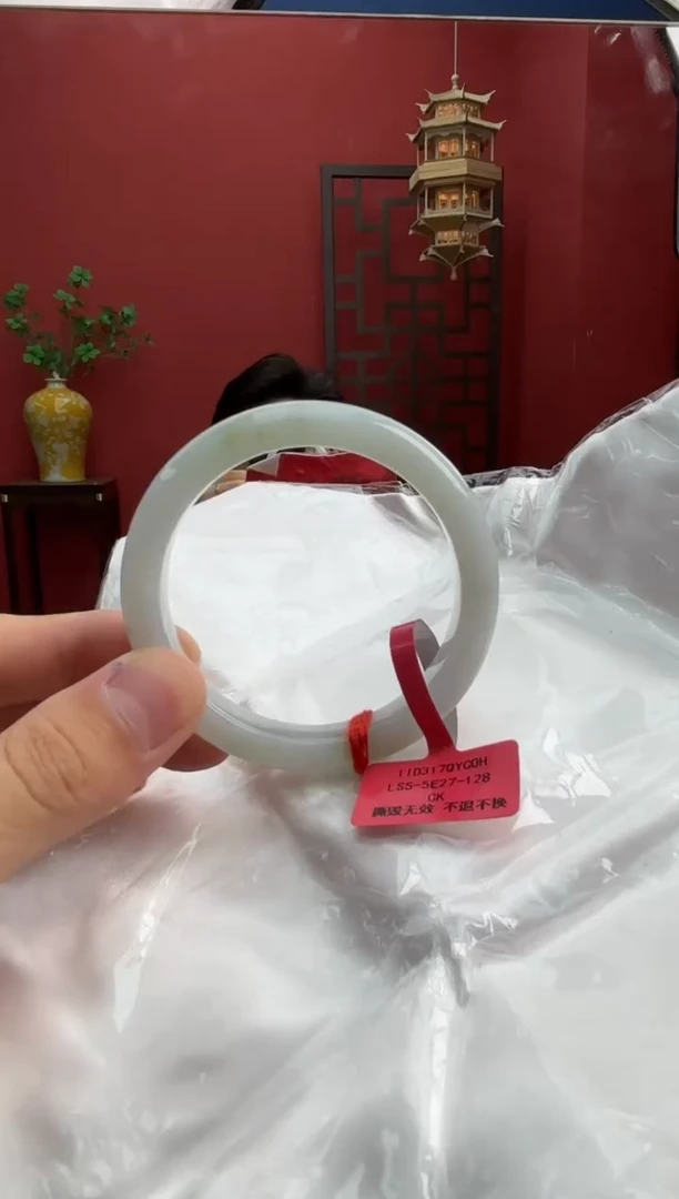 未镶嵌手镯翡翠翡翠手镯2