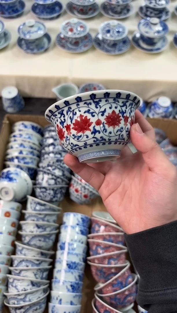 杯子瓷景德镇陶瓷茶具仿古青花釉里红缠枝莲压手杯