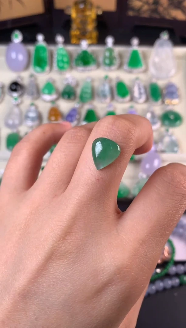 未镶嵌定制翡翠裸石（镶嵌定制）