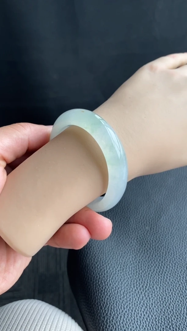 未镶嵌手镯翡翠47号55.1*47*12.8*8.4贵妃