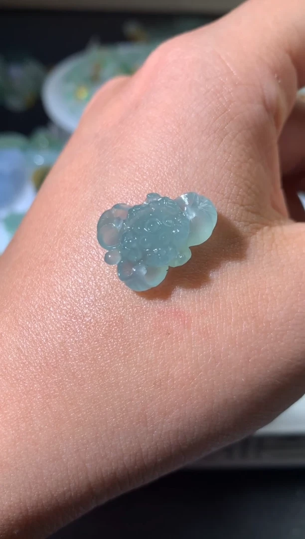 未镶嵌定制翡翠毛货