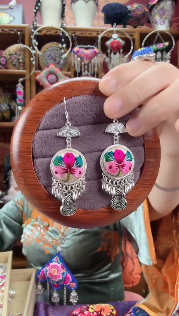 刺绣耳环62甜甜家