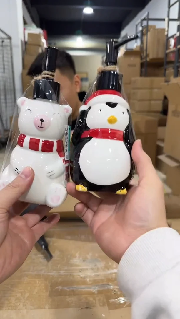 瓷片企鹅加熊按压瓶