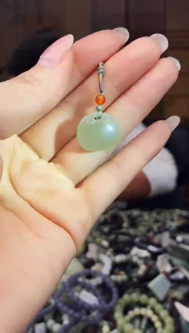 颈饰未镶嵌和田玉多样性发货，拍一发一