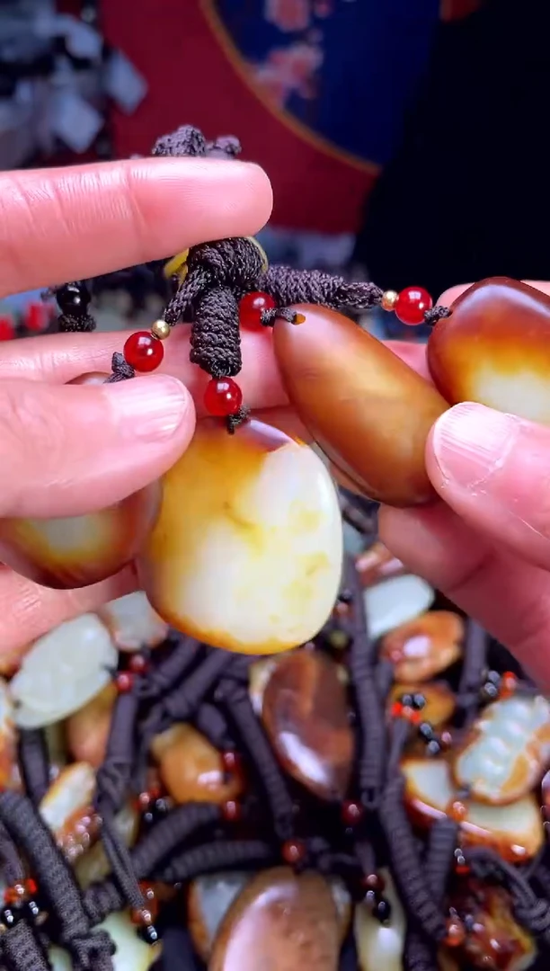 【闪购商品】和田玉颈饰未镶嵌1