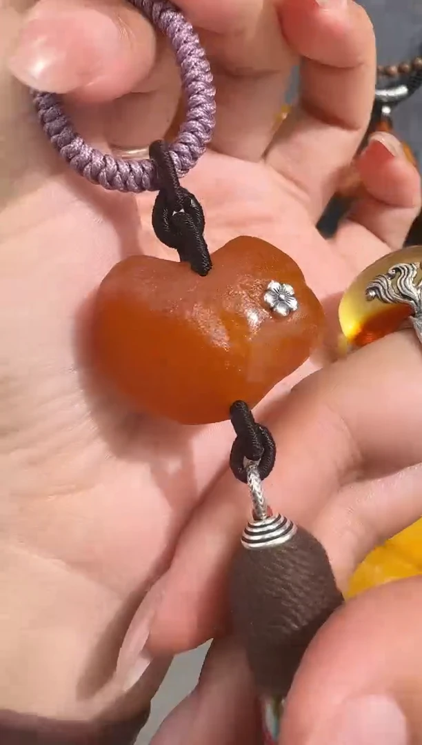 裸石琥珀未镶嵌琥珀