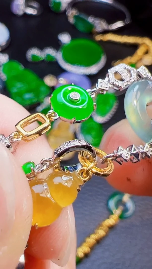 18K金镶嵌手链翡翠微***活翡翠