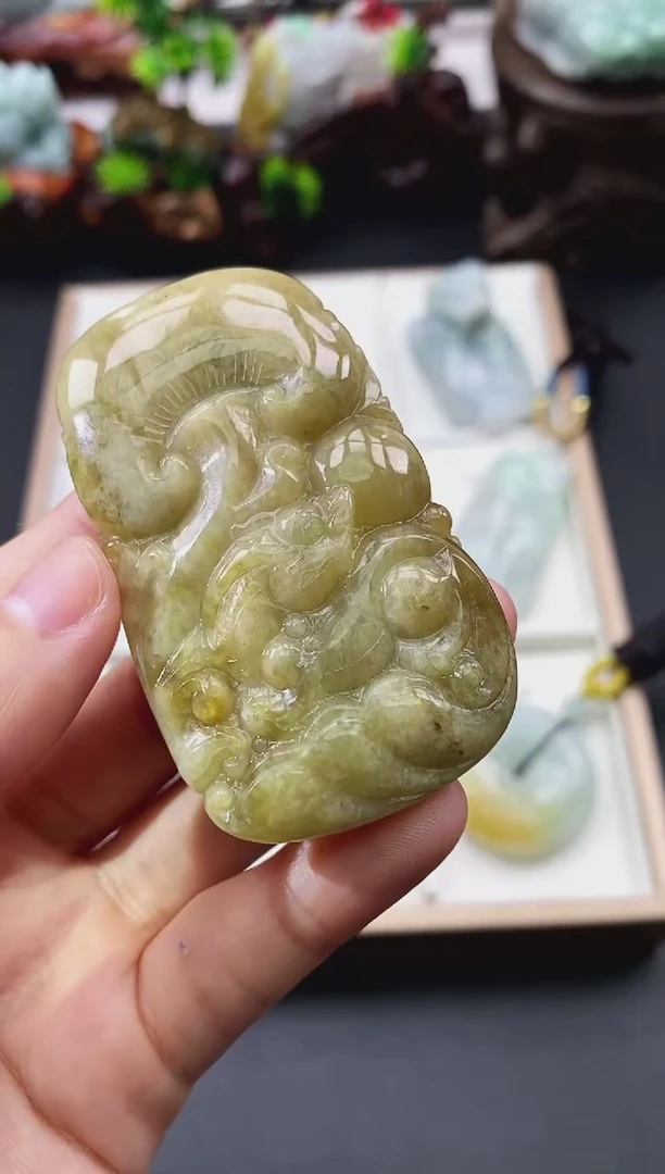 翡翠未镶嵌颈饰天然缅甸A货翡翠