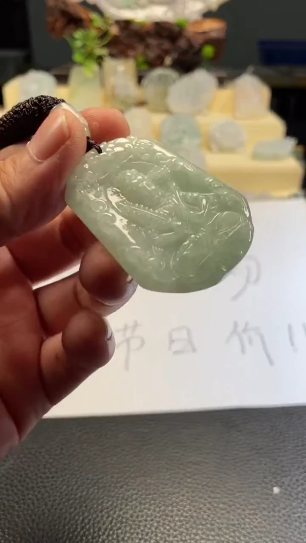 颈饰未镶嵌翡翠10/05/150