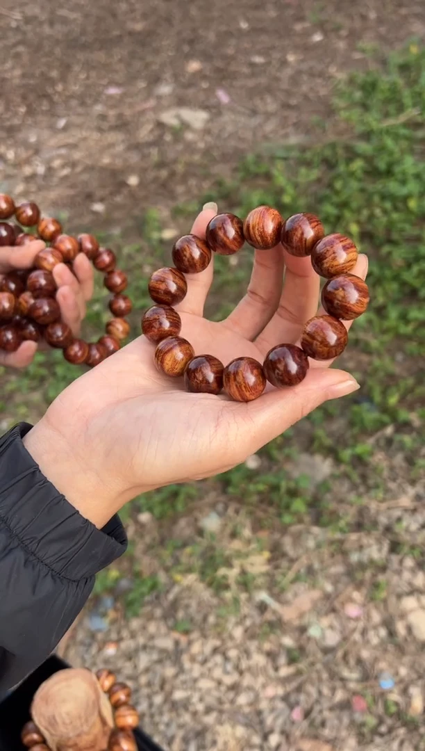 黄花梨/降香黄檀A023黄金底1.8圆珠手串88多样性发一