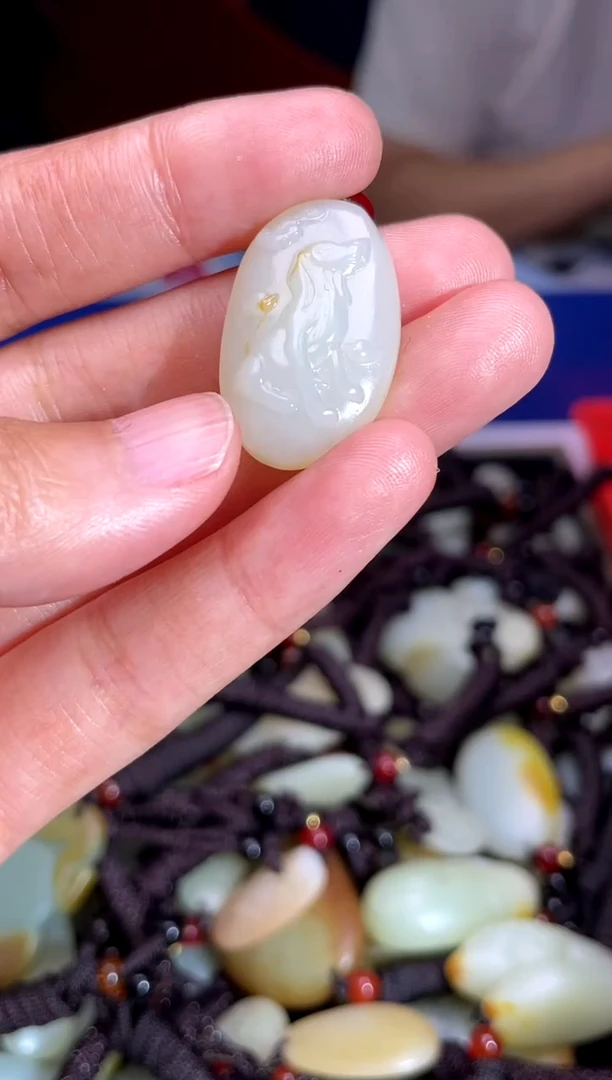 和田玉未镶嵌挂件1