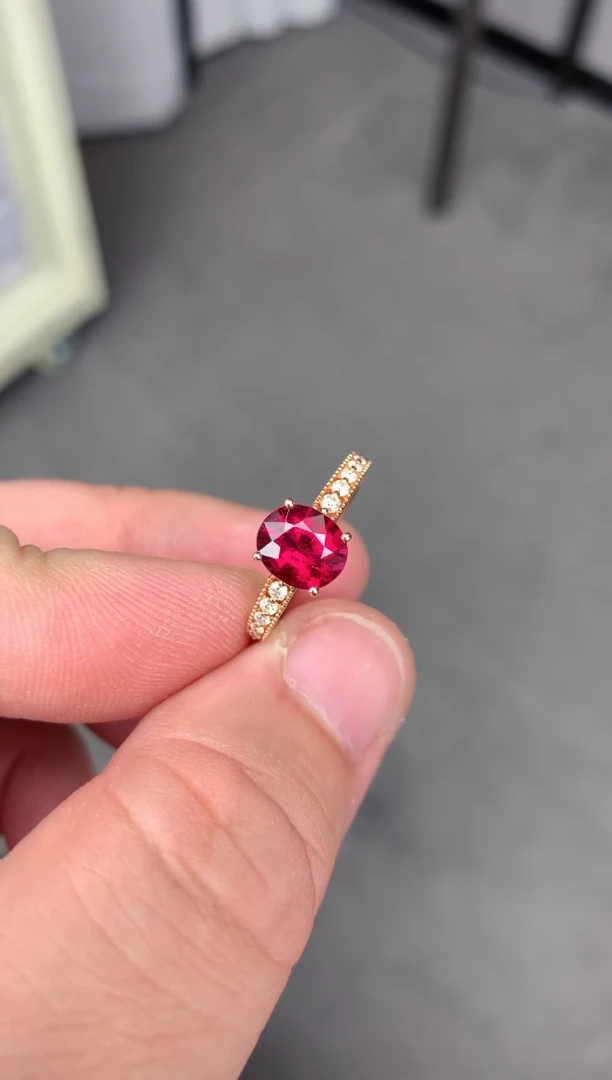 【闪购商品】碧玺戒指18K金镶嵌1.3ct 卢比来碧玺戒指
