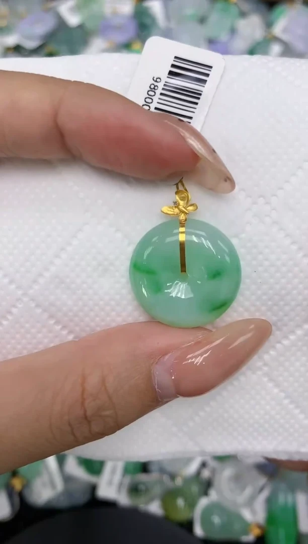 颈饰18K金镶嵌翡翠a货支持复检百元以上9元证书费自理