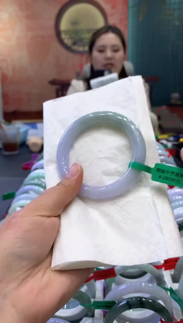 【闪购商品】翡翠手镯未镶嵌多人000154