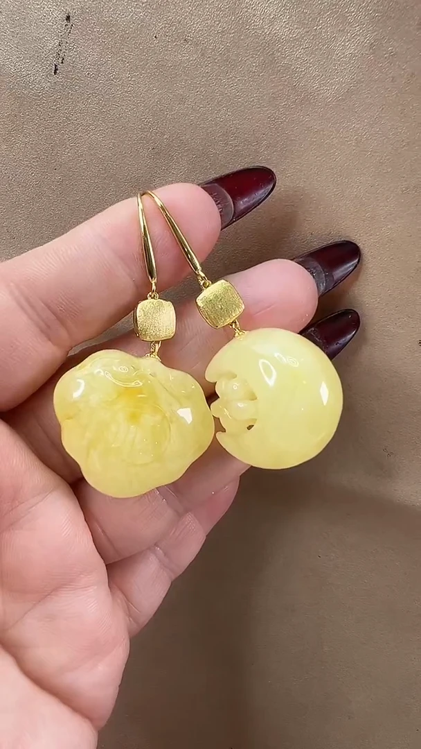 琥珀颈饰未镶嵌耳环