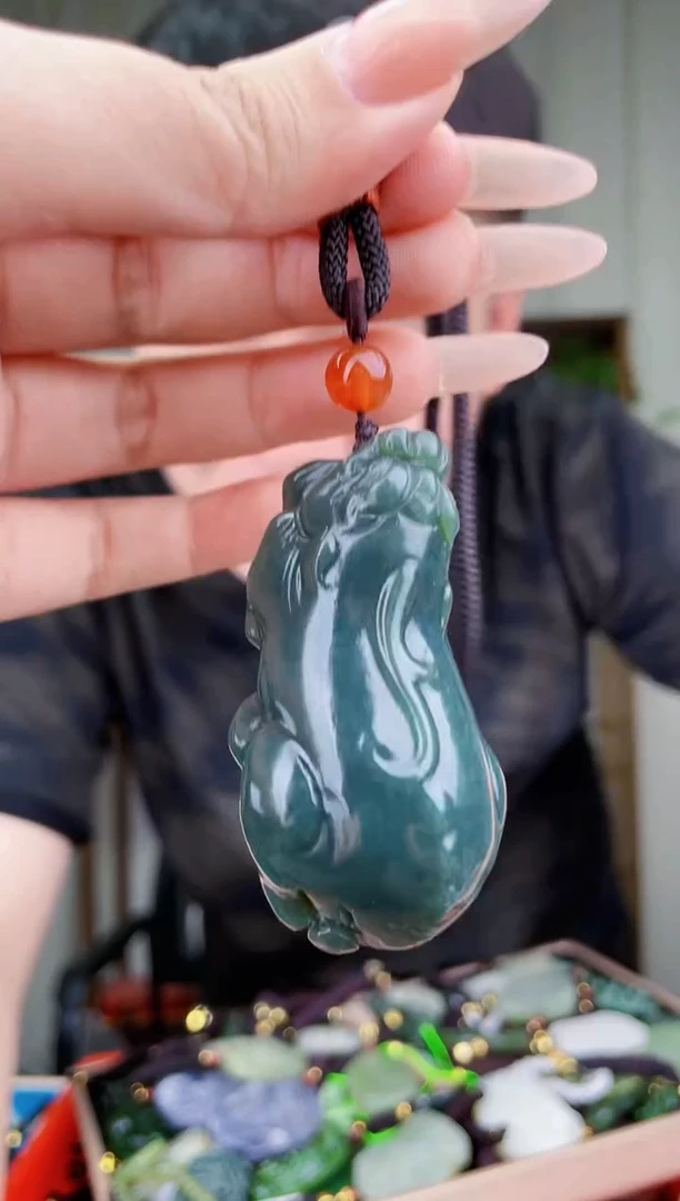 和田玉未镶嵌挂件拍一发一，多样性发货！