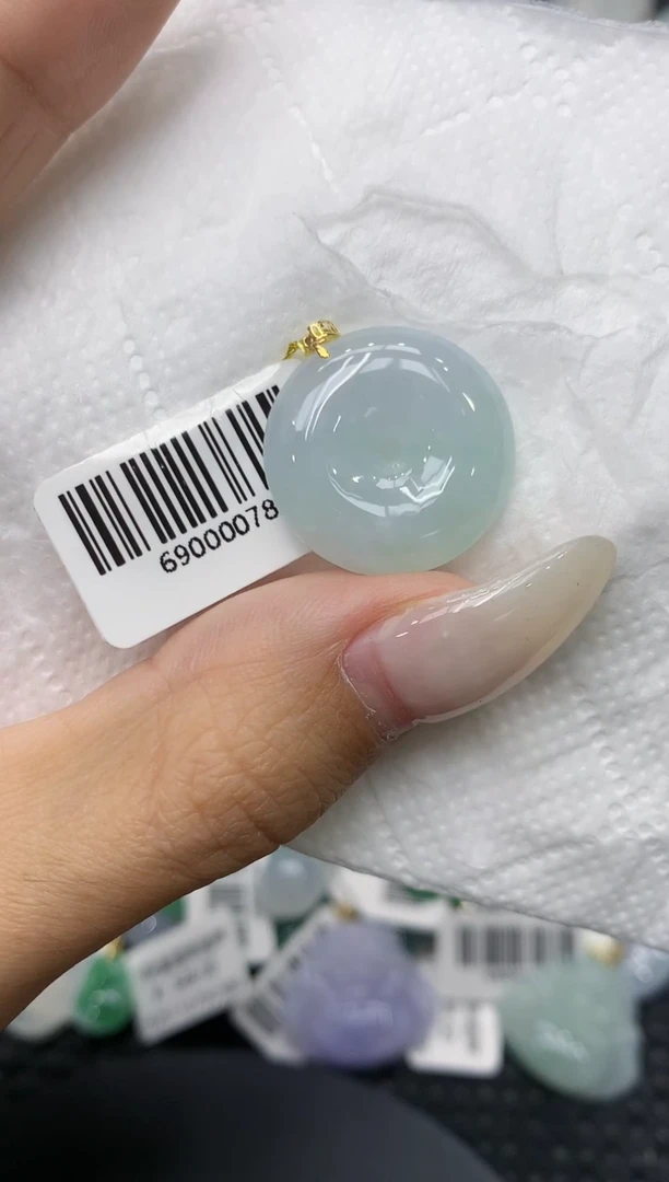 颈饰18K金镶嵌翡翠11111111111