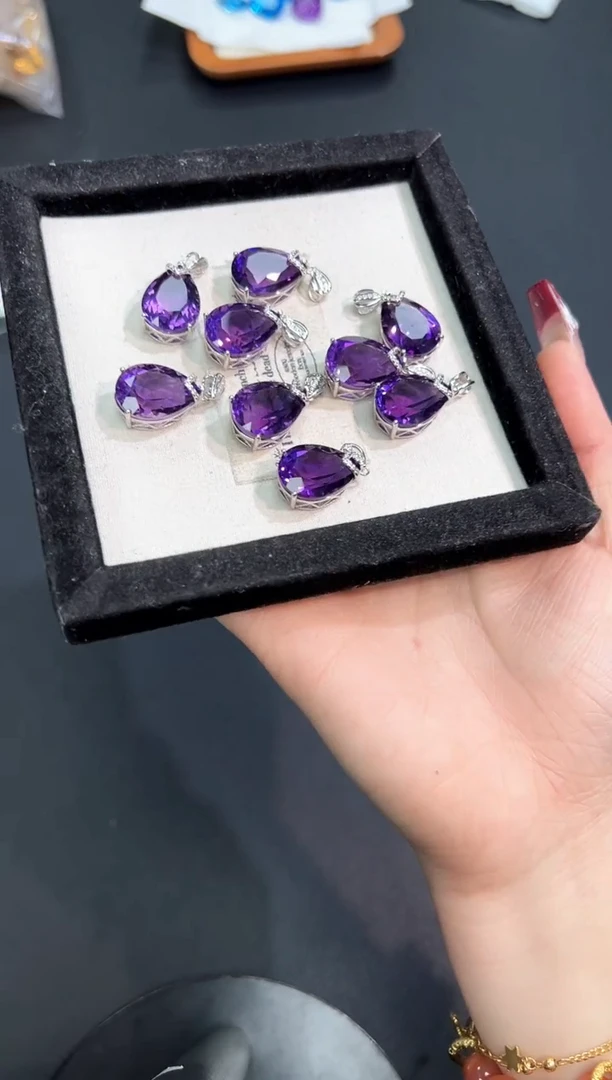 【闪购商品】紫晶吊坠(不含链)银S925镶嵌2o多样性发其一/1个