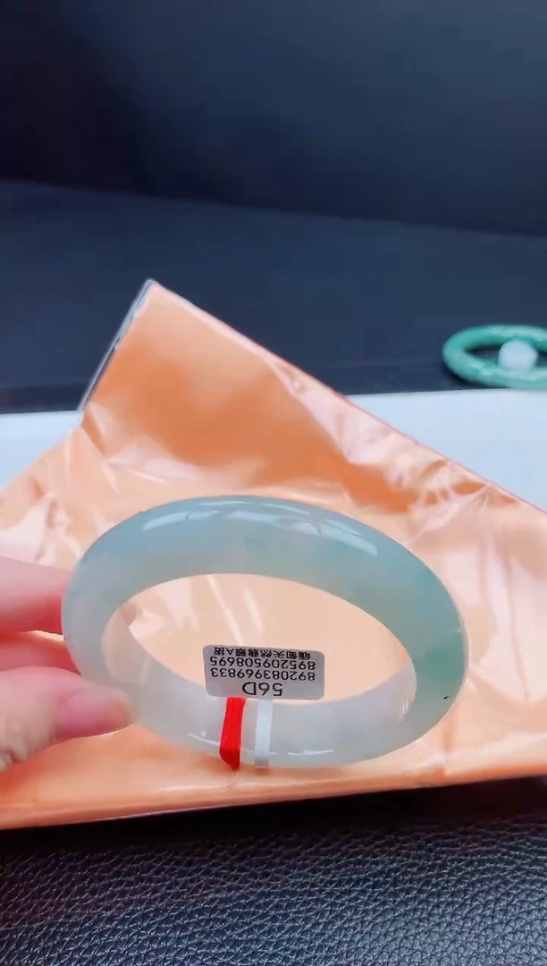 翡翠手镯未镶嵌缅甸天然翡翠A货手镯