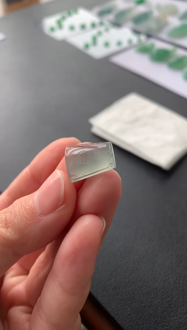 【闪购商品】定制翡翠未镶嵌翡翠