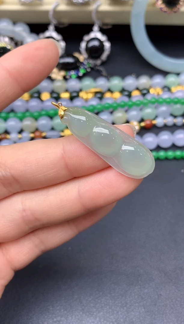颈饰18K金镶嵌翡翠219-雪姐翡翠天天见
