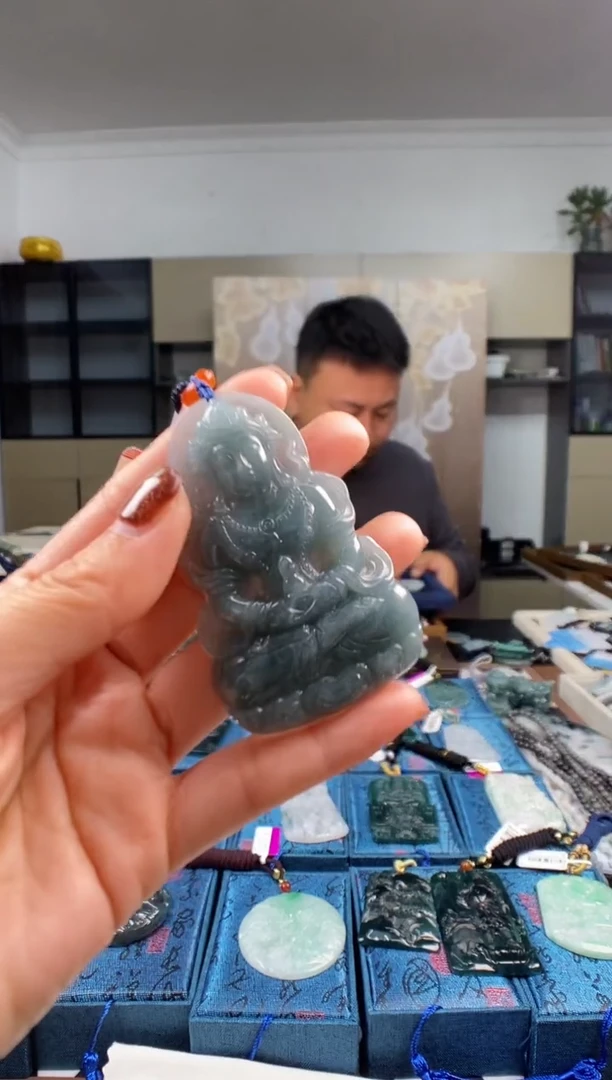 颈饰未镶嵌翡翠多样性发其一