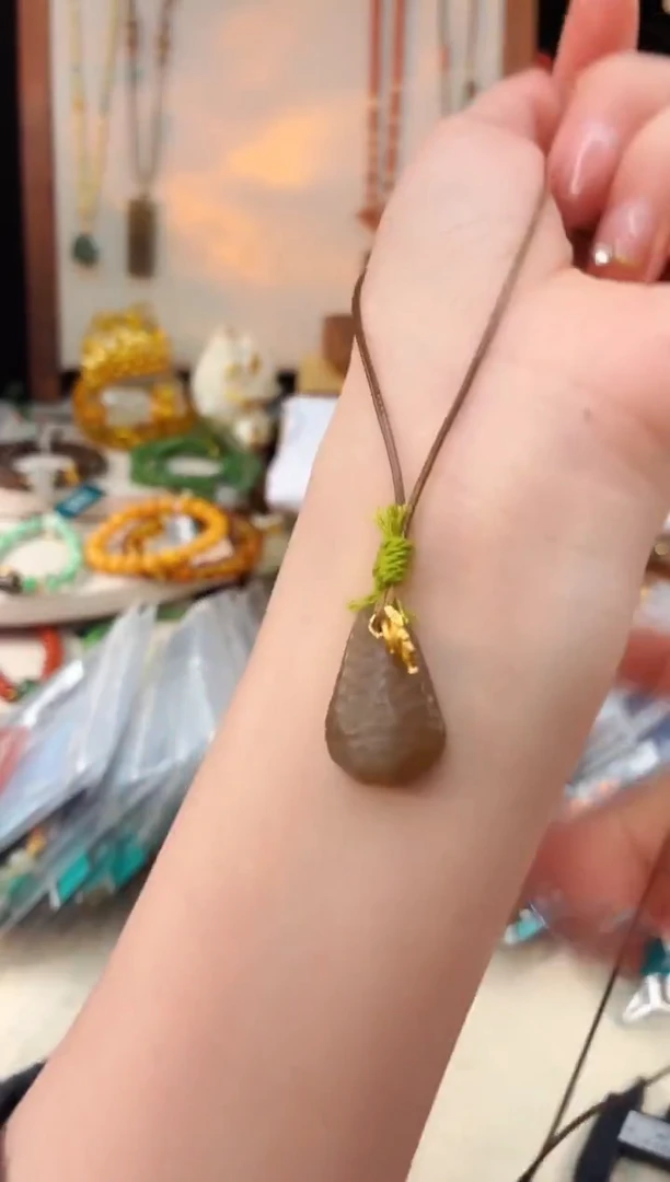 未镶嵌和田玉手饰@@I021D019699