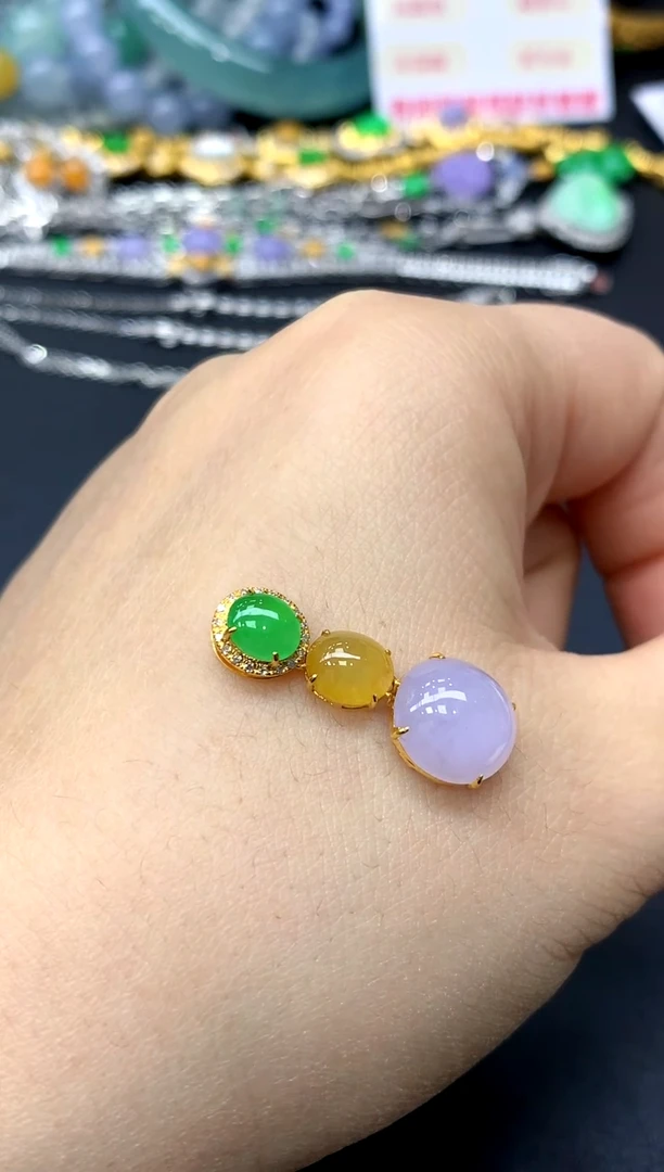 颈饰18K金镶嵌翡翠207-中国好珍宝