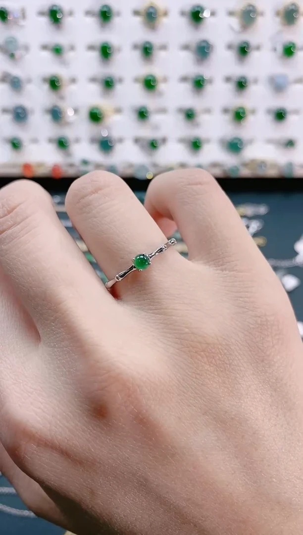 【闪购商品】翡翠戒指银S925镶嵌天然翡翠