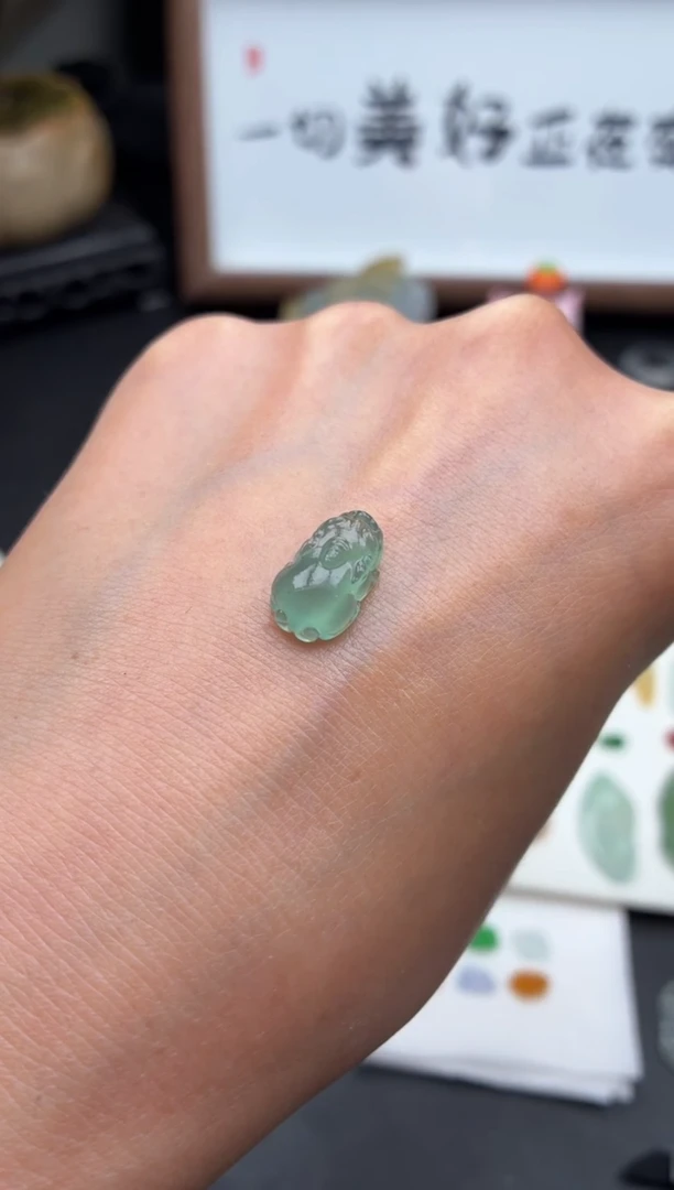 定制翡翠未镶嵌翡翠