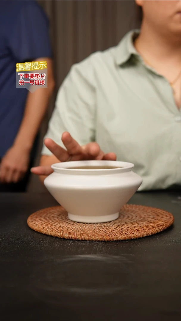 瓷片默认微瑕 口约9  高约7