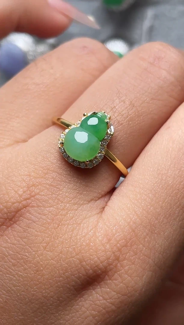 银S925镶嵌戒指翡翠百内无证书