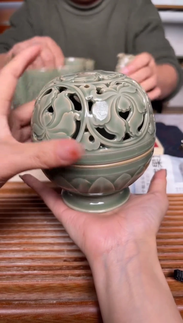 【闪购商品】其他仰山 纯手工秘色镂空香薰炉 西番莲